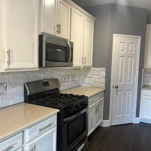 18006 Barton Ridge Lane, Richmond, TX 77407