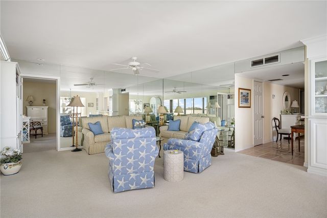 1860 Bay Road 104E, Vero Beach, FL 32963