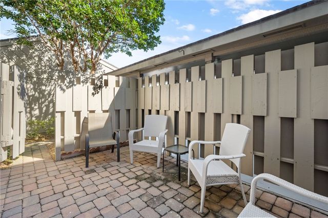 1860 Bay Road 104E, Vero Beach, FL 32963