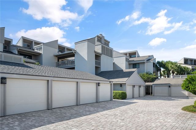 1860 Bay Road 104E, Vero Beach, FL 32963