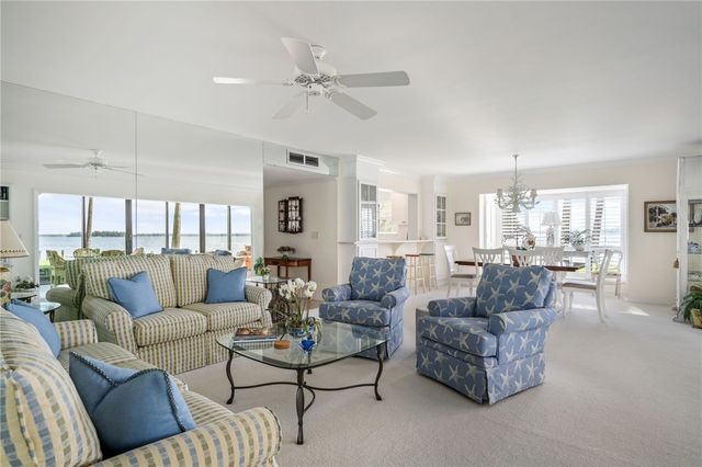 1860 Bay Road 104E, Vero Beach, FL 32963