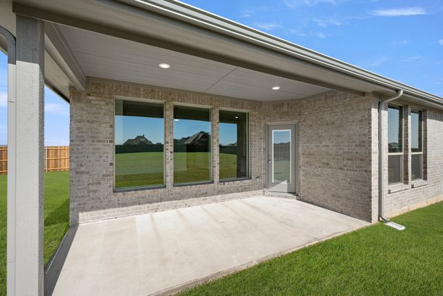 109 Grey Wolf Court, Godley, TX 76044