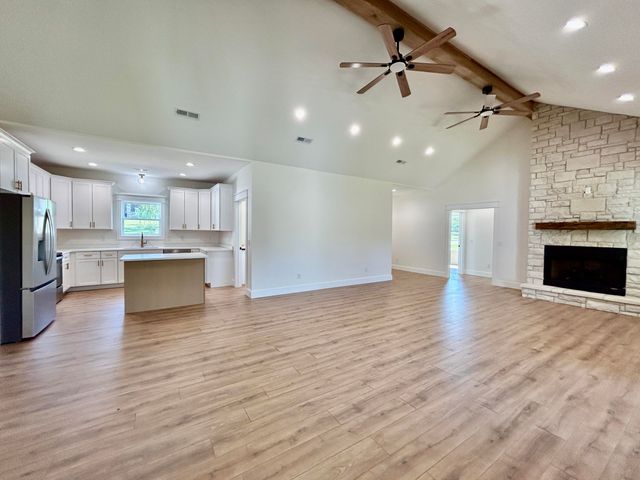 63 Iris Point, Somerset, KY 42503