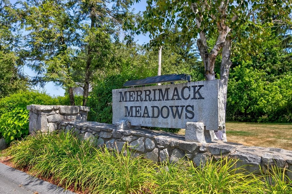 64 Merrimack Meadows Ln 64, Tewksbury, MA 01876