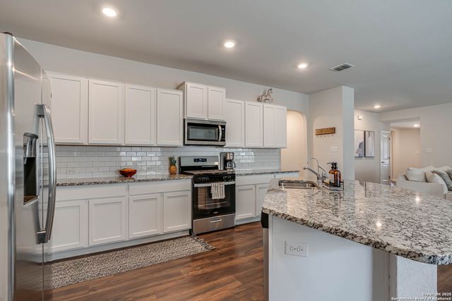 9811 Kalm Brome, San Antonio, TX 78254