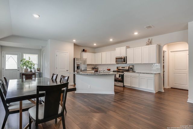 9811 Kalm Brome, San Antonio, TX 78254