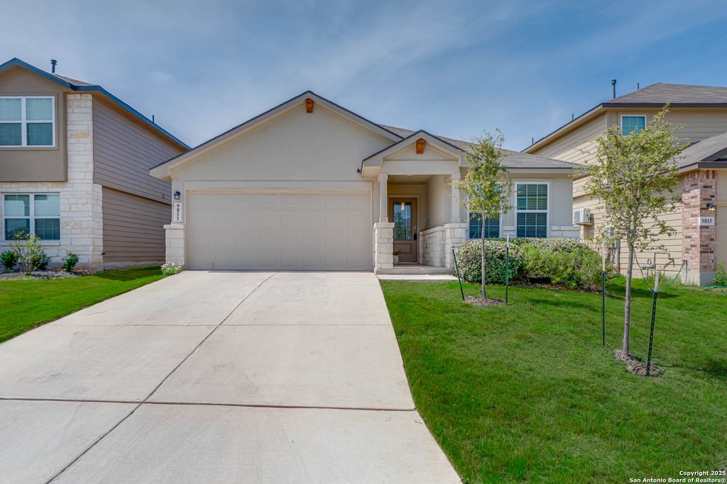 9811 Kalm Brome, San Antonio, TX 78254