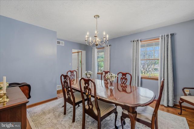 45 CLEAVELAND ACRES CT, Berkeley Springs, WV 25411