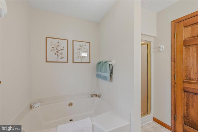 45 CLEAVELAND ACRES CT, Berkeley Springs, WV 25411