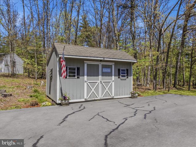 45 CLEAVELAND ACRES CT, Berkeley Springs, WV 25411