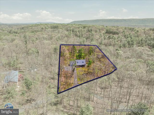 45 CLEAVELAND ACRES CT, Berkeley Springs, WV 25411