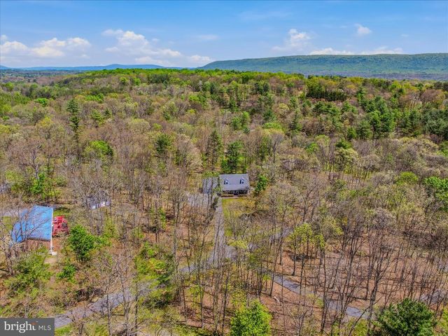 45 CLEAVELAND ACRES CT, Berkeley Springs, WV 25411