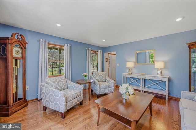 45 CLEAVELAND ACRES CT, Berkeley Springs, WV 25411