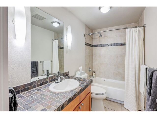7700 E 29th Ave 104, Denver, CO 80238