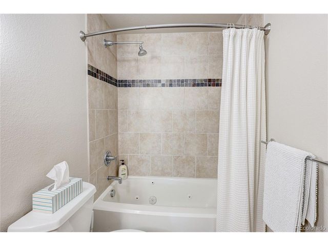7700 E 29th Ave 104, Denver, CO 80238