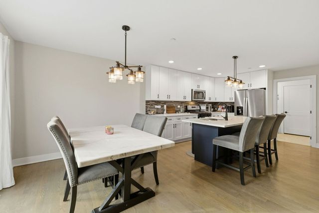 18145 94th Avenue, Tinley Park, IL 60487