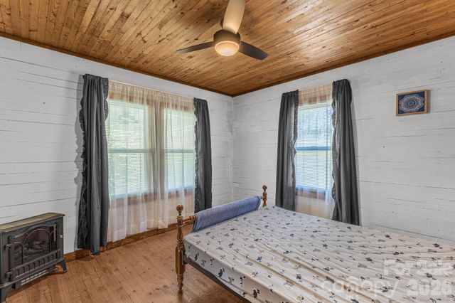 98 Poplar Springs Road, Hiddenite, NC 28636