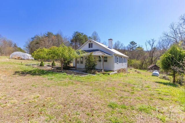 98 Poplar Springs Road, Hiddenite, NC 28636