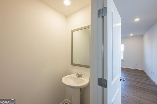 724 Warm Rays Way, Acworth, GA 30102