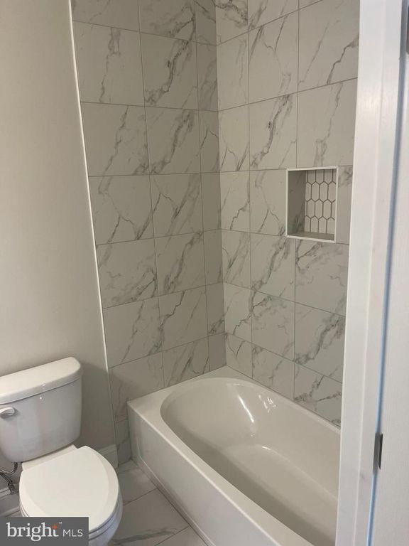 Image 5 of property listing at 3142 BRINKLEY RD #6304, Temple Hills, MD 20748