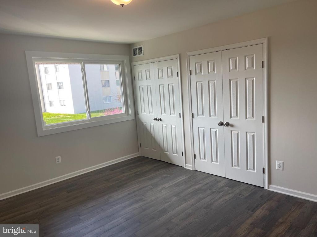 Image 8 of property listing at 3142 BRINKLEY RD #6304, Temple Hills, MD 20748