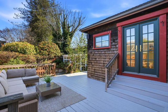 748 Laurel Avenue, Burlingame, CA 94010