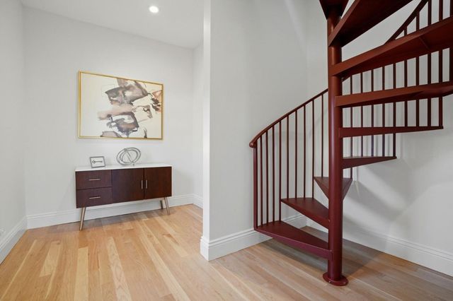 748 Laurel Avenue, Burlingame, CA 94010