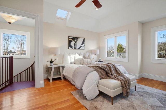 748 Laurel Avenue, Burlingame, CA 94010