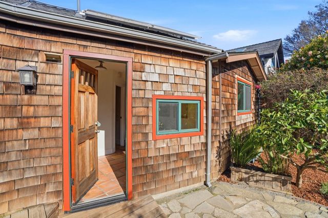 748 Laurel Avenue, Burlingame, CA 94010