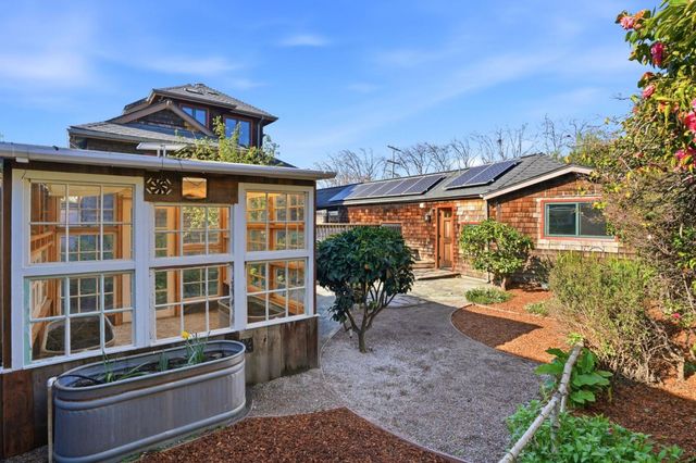 748 Laurel Avenue, Burlingame, CA 94010