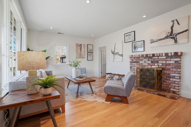 748 Laurel Avenue, Burlingame, CA 94010