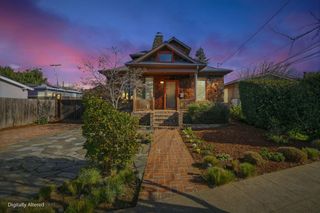 748 Laurel Avenue, Burlingame, CA 94010