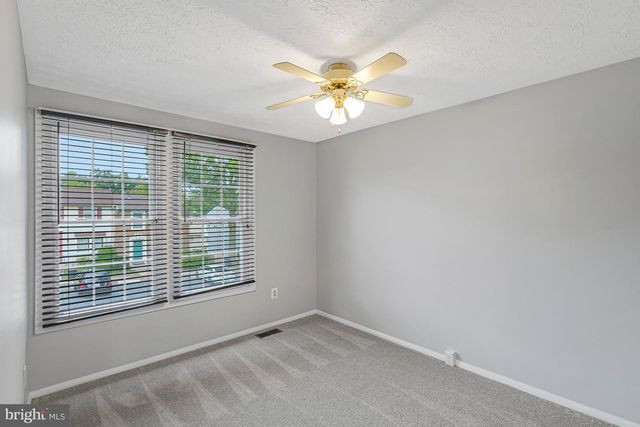 8025 TYSON OAKS CIR, Vienna, VA 22182