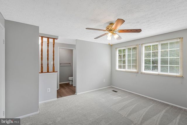 8025 TYSON OAKS CIR, Vienna, VA 22182