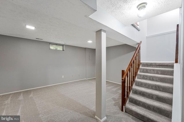 8025 TYSON OAKS CIR, Vienna, VA 22182