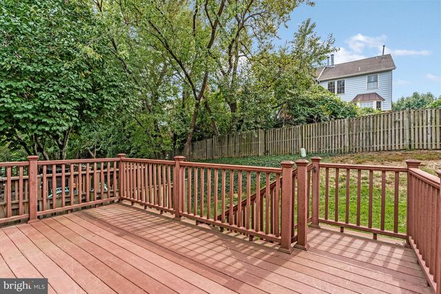 8025 TYSON OAKS CIR, Vienna, VA 22182