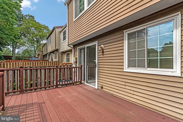 8025 TYSON OAKS CIR, Vienna, VA 22182
