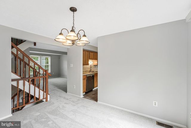 8025 TYSON OAKS CIR, Vienna, VA 22182