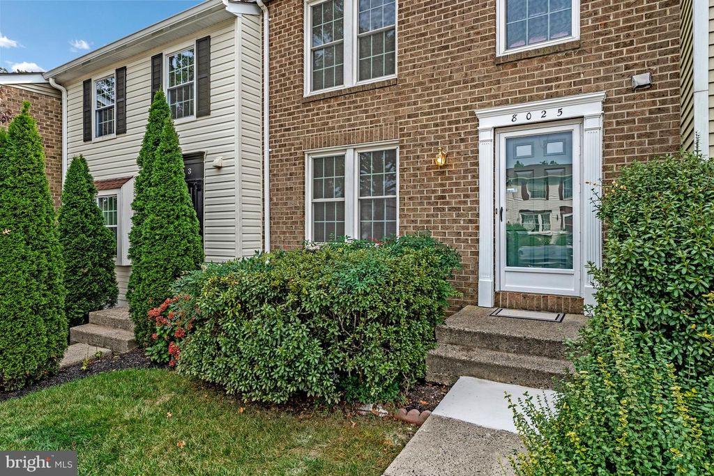 8025 TYSON OAKS CIR, Vienna, VA 22182