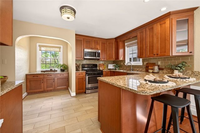 60 Laney Road, Rochester, NY 14620