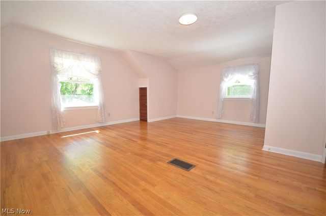 159 Pinehurst Road, Munroe Falls, OH 44262