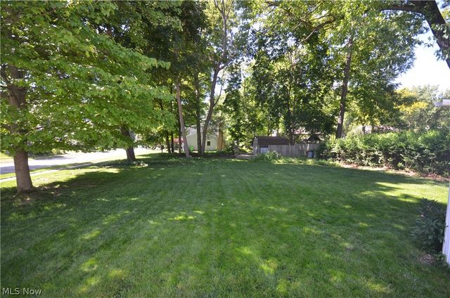 159 Pinehurst Road, Munroe Falls, OH 44262