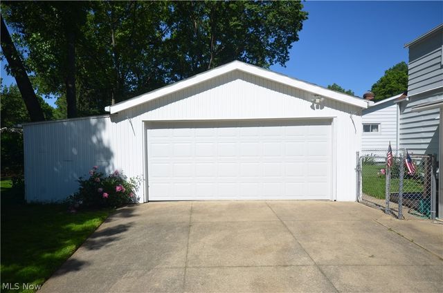159 Pinehurst Road, Munroe Falls, OH 44262