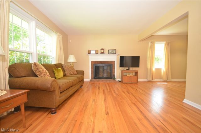 159 Pinehurst Road, Munroe Falls, OH 44262