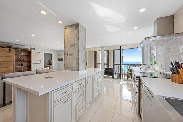 5380 N Ocean Drive 12a, Singer Island, FL 33404