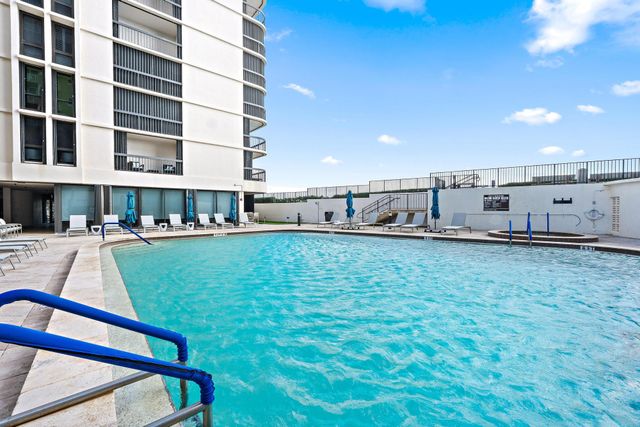 5380 N Ocean Drive 12a, Singer Island, FL 33404