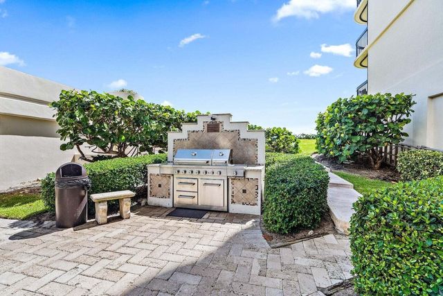 5380 N Ocean Drive 12a, Singer Island, FL 33404
