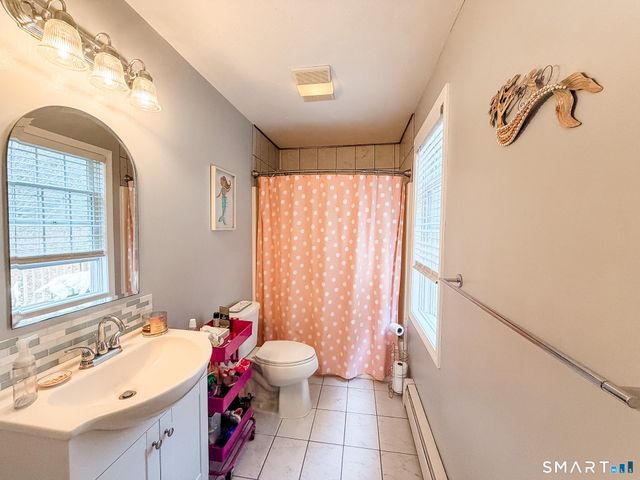 83 Dodge Road, Woodstock, CT 06281