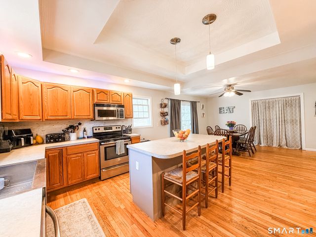 83 Dodge Road, Woodstock, CT 06281