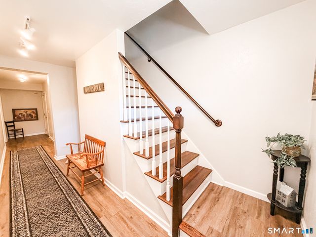 83 Dodge Road, Woodstock, CT 06281